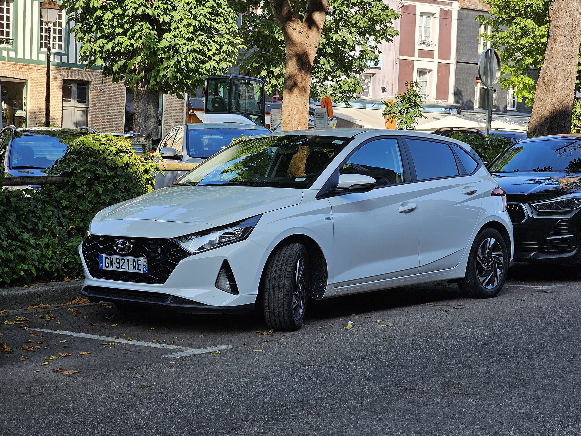 i20